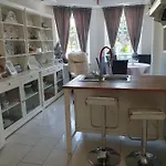 Farm stay Santa Monica *