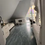 Farm stay Santa Monica